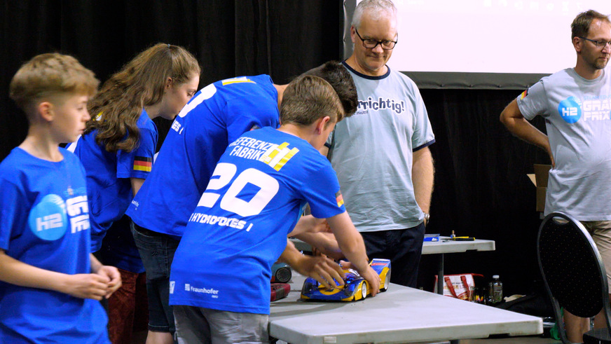 The Hydrofoxes I from the EGE secondary school in Annaberg-Buchholz are one of the German teams competing.