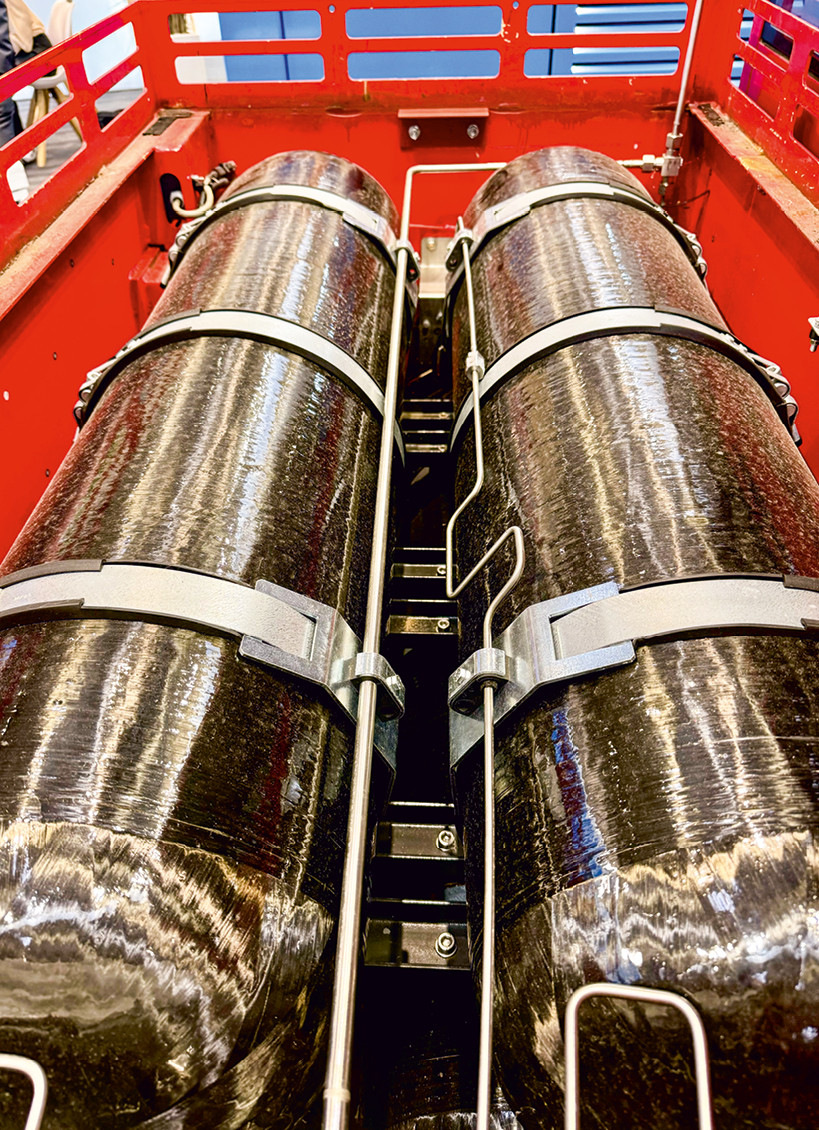 Pressure Tanks for a Baggage Tug Converted from Natural Gas to Hydrogen Propulsion.