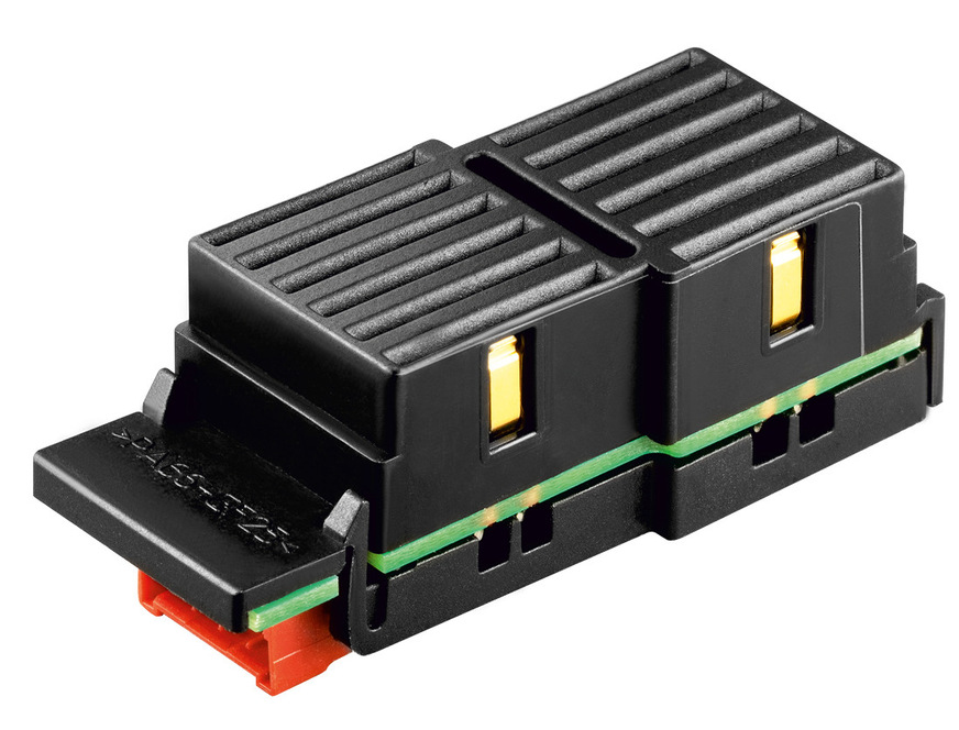 Marquardt’s CVP for stainless steel bipolar plates contains three finger contacts with integrated latching.