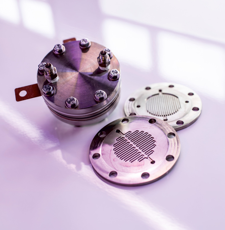 A PEM test cell for screening different membrane electrode assemblies (MEAs) at laboratory scale for novel catalysts.