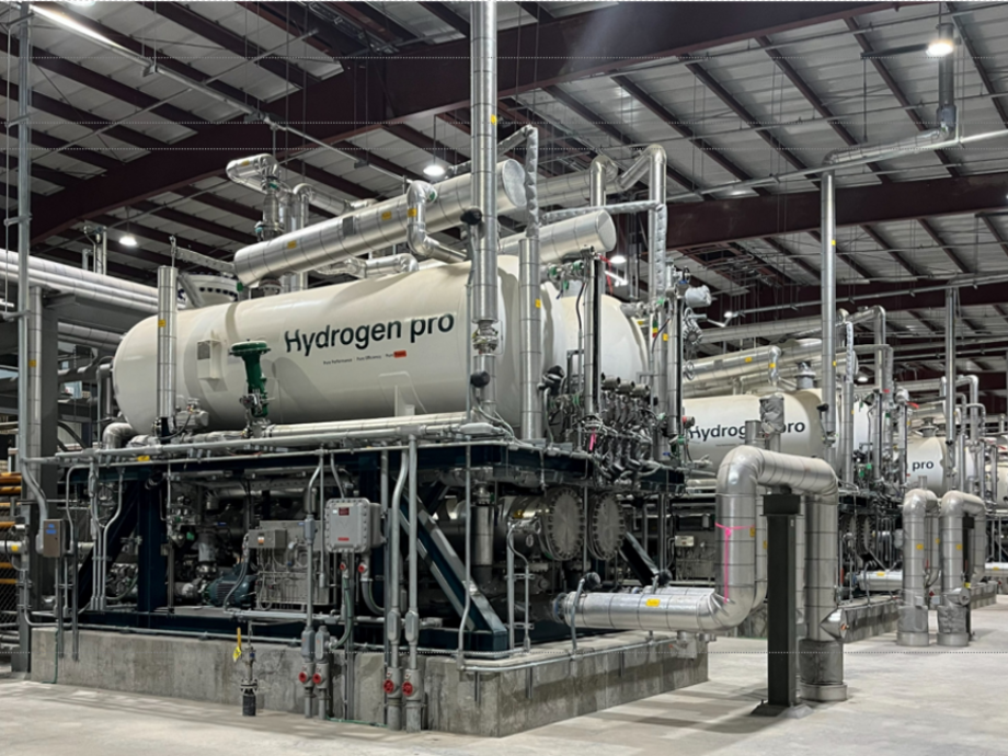 International - HydrogenPro delivers 40 electrolysers for one of