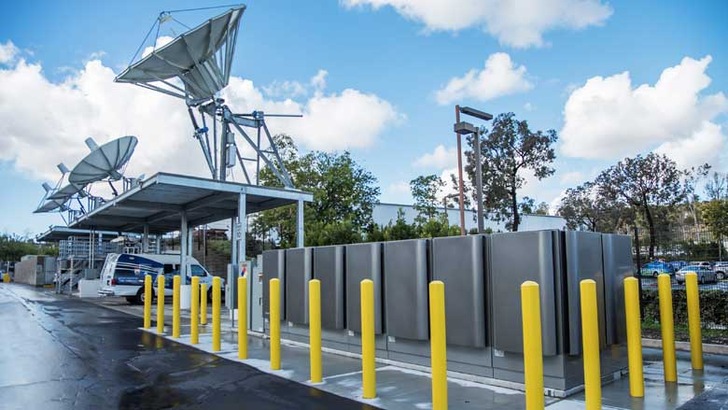 250-kW station at American broadcast company NBC, © Bloom 250-kW station at American broadcast company NBC, © Bloom