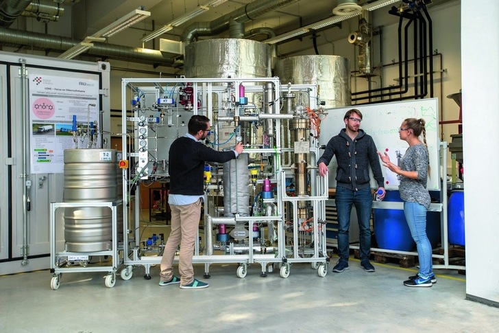 The LOHC One Reactor at the Energie Campus Nürnberg, which was designed for efficient hydrogen storage, is still under construction