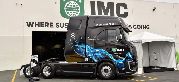 IMC, the largest maritime transport company in the USA, presented in March in Phoenix, Arizona the design of its 50 Nikola Tre FCEV trucks - © Nikola Motors