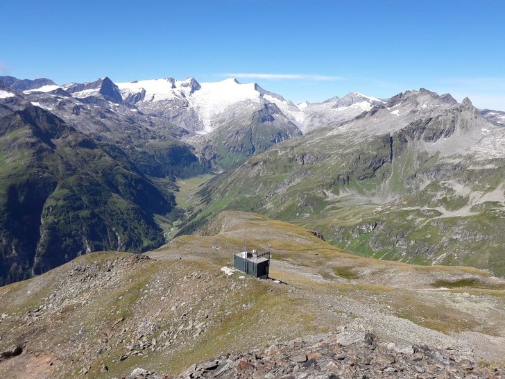 Fuel cell-powered UPS systems are also suitable for remote locations - © Siqens