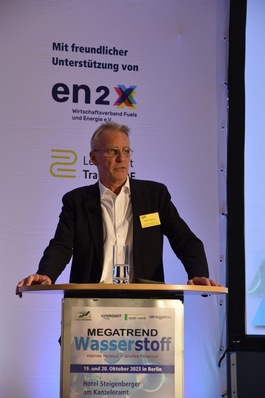Stefan Wenzel during the Megatrend Wasserstoff conference in Berlin