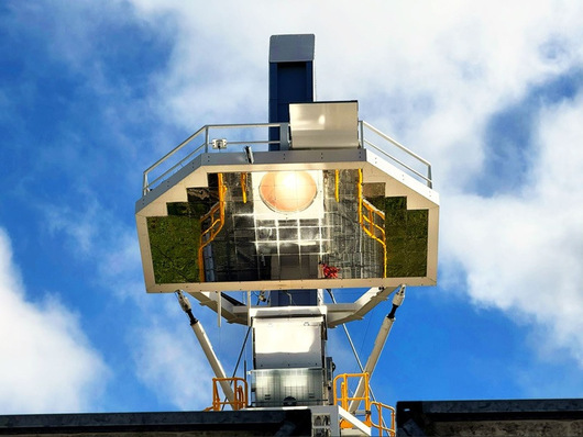 The CSIRO’s beam-down reactor opens up new opportunities for research and development in the field of concentrated solar energy.