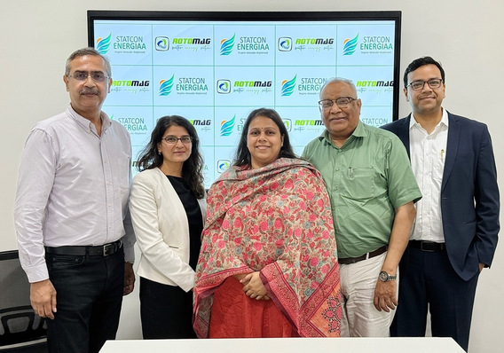From left: Umesh Balani, Nimisha Patel (both Rotomag), Dr. Charusmita, Manoj Pande and Pranjal Pande (all Statcon Energiaa)