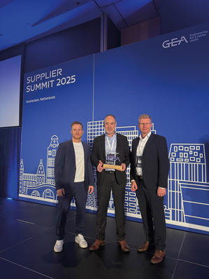 Representing Bürkert at the award ceremony were Roman Gaida, CSO, Denis Cougnet, Corporate Key Account Manager, and Markus Bendisch, Director of Corporate Key Account Management.
