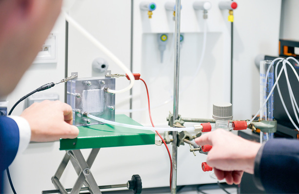 The Ammonia2H2 project is researching how hydrogen can be extracted from ammonia.