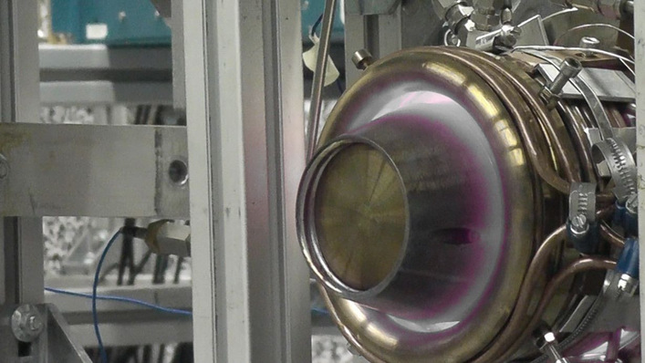 The compressorless gas turbine of the KIT team burns almost a minute longer than NASA's.