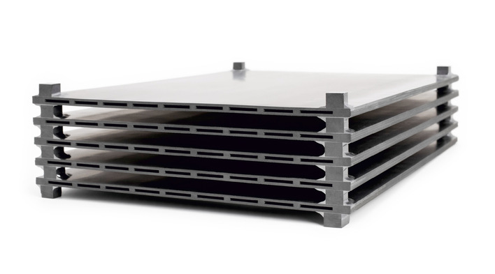 Conducting heat: Ceramic heat exchangers are not only highly temperature-resistant but also have high thermal conduc­tivities of up to 180 W/mK. In hydrogen applications, this combination makes them predestined for thermal management.