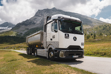 The new fuel cell truck already impressed in high summer temperatures in the Alps.