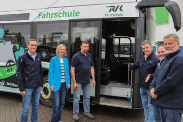 RVK employees: Dr. Marcel Frank (Managing Director), Nicole Thieler (Head of Human Resources & Legal), Lutz Lang, Heiko Herr (both driving instructors), Lars Grasemann (Head of Academy), and Ingo Krewitt (Head of Driving School Department).