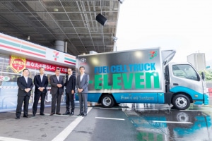 7-Eleven truck equipped with Toyota fuel cell system.