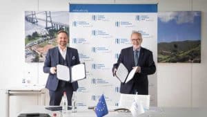 Chatzimarkakis (Hydrogen Europe - l.) & Hoyer (EIB), © EIB