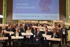 HyStarters and HyExperts of round 2